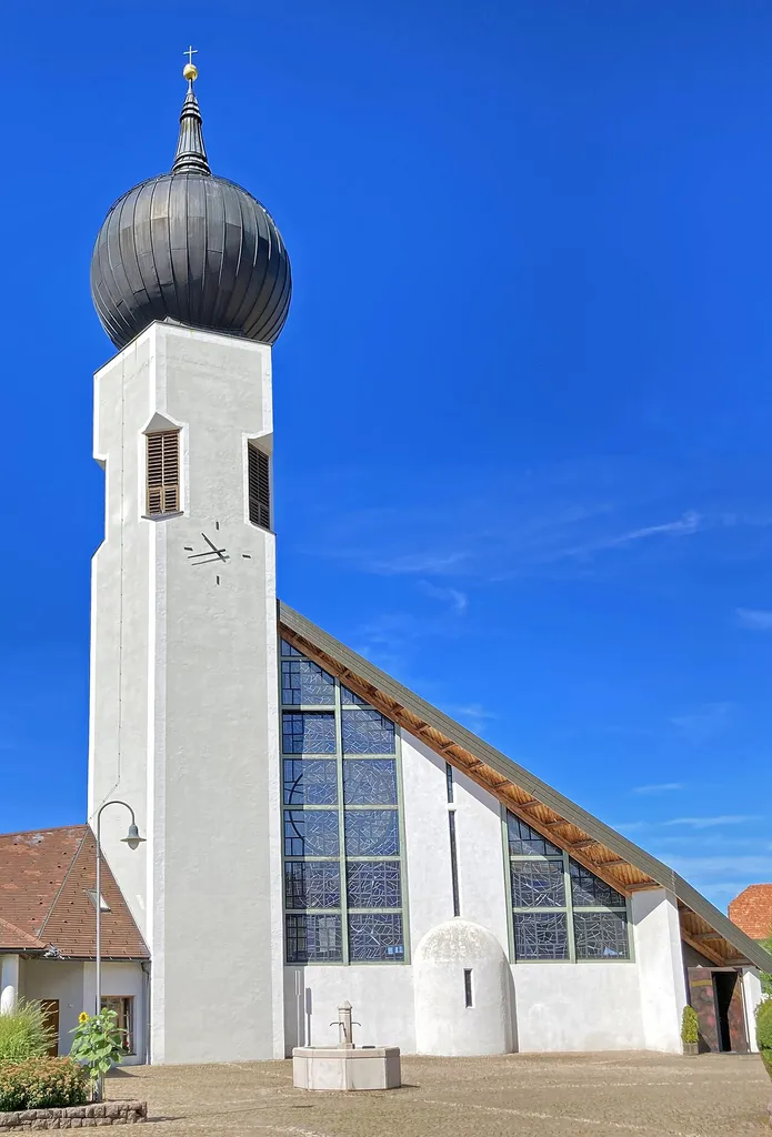 chiesa del Beato Rupert Mayer a Soprabolzano. Esterno.