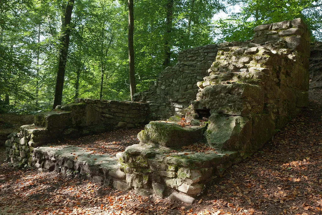 Tor der Riburg "Bürkli"; Teil der spätrömischen Rheinbefestigung, in Möhlin (AG)