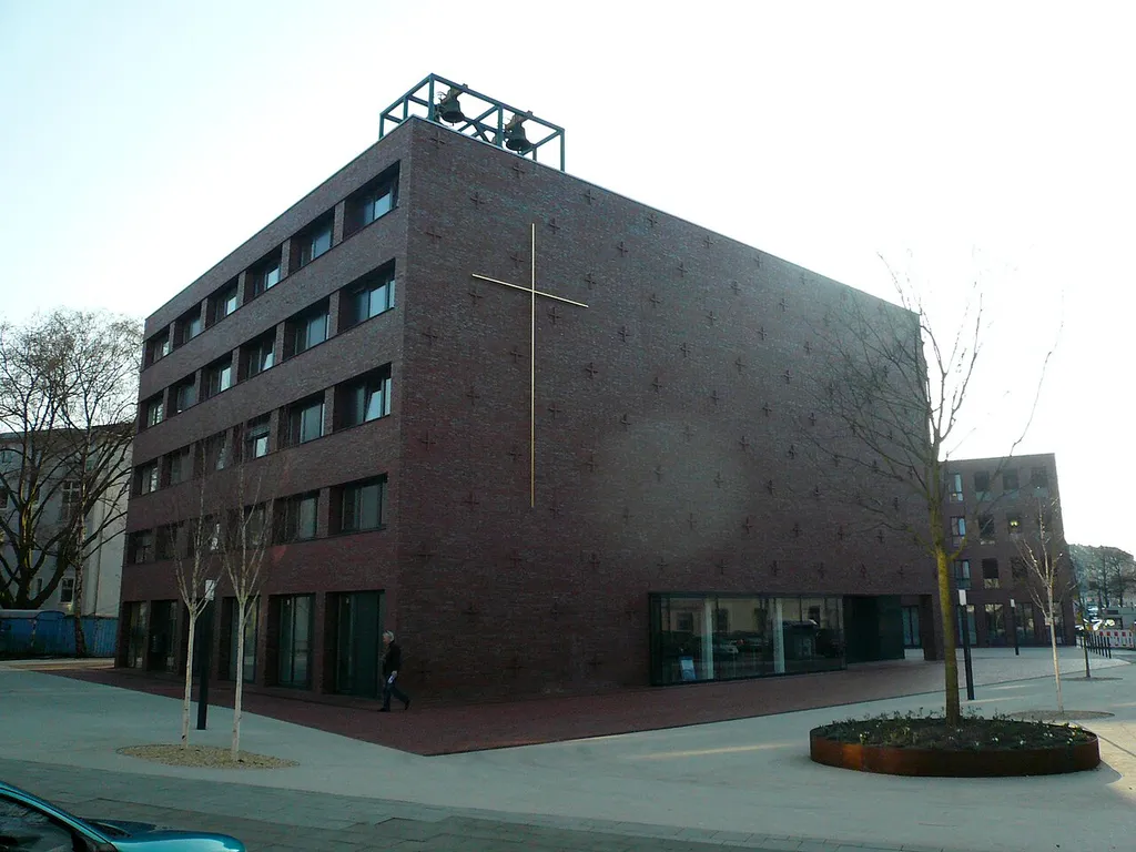evgl. Versöhnungskirche, Düsseldorf-Flingern, Gerresheimer Straße/Platz der Diakonie