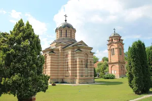 Crkva Sv. Konstantina i Jelene (Oparić)