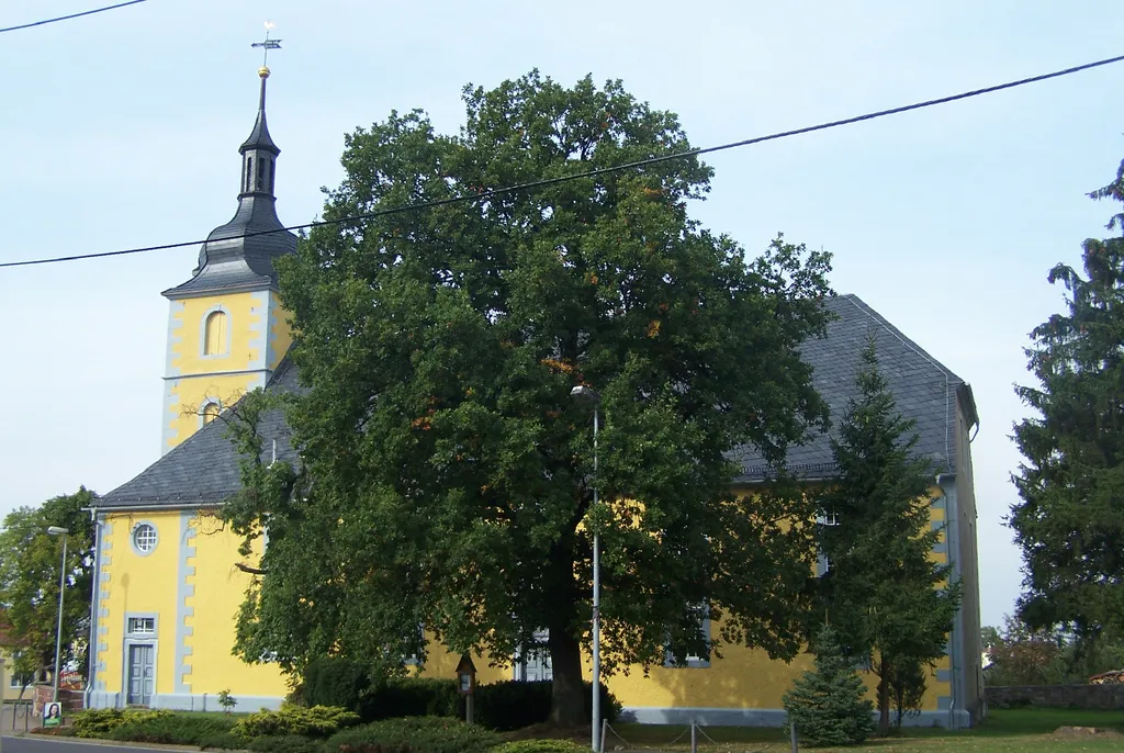The church in Gräfenhain village.