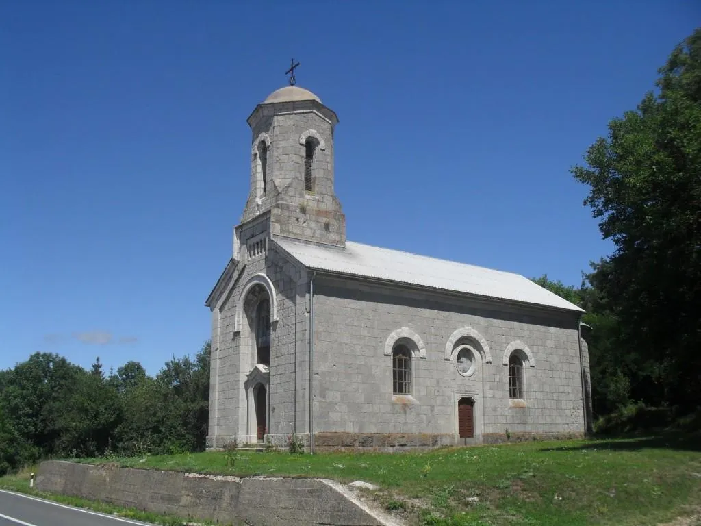 Pravoslavna crkva Sv. Save u Jošanima.