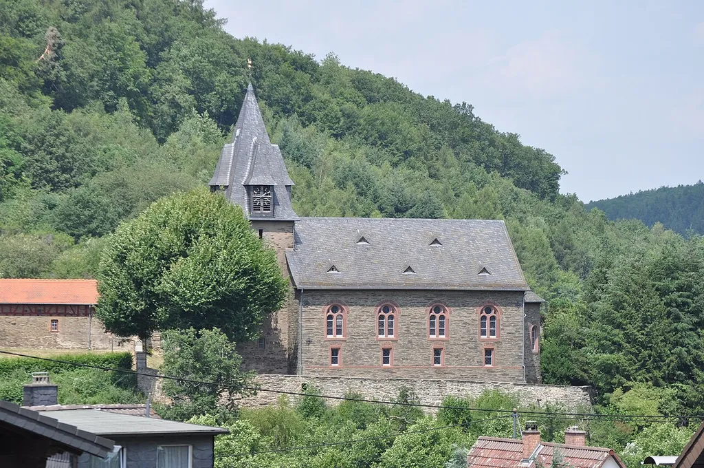 Rod an der Weil, Kirche, vom Friedhof aus fotografiert