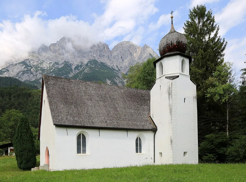 This media shows the remarkable cultural object in the Austrian state of Tyrol listed by the Tyrolean Art Cadastre with the ID 19543. (on tirisMaps, pdf, Fotoarchiv Tiroler Kunstkataster, more images on Commons, Wikidata)