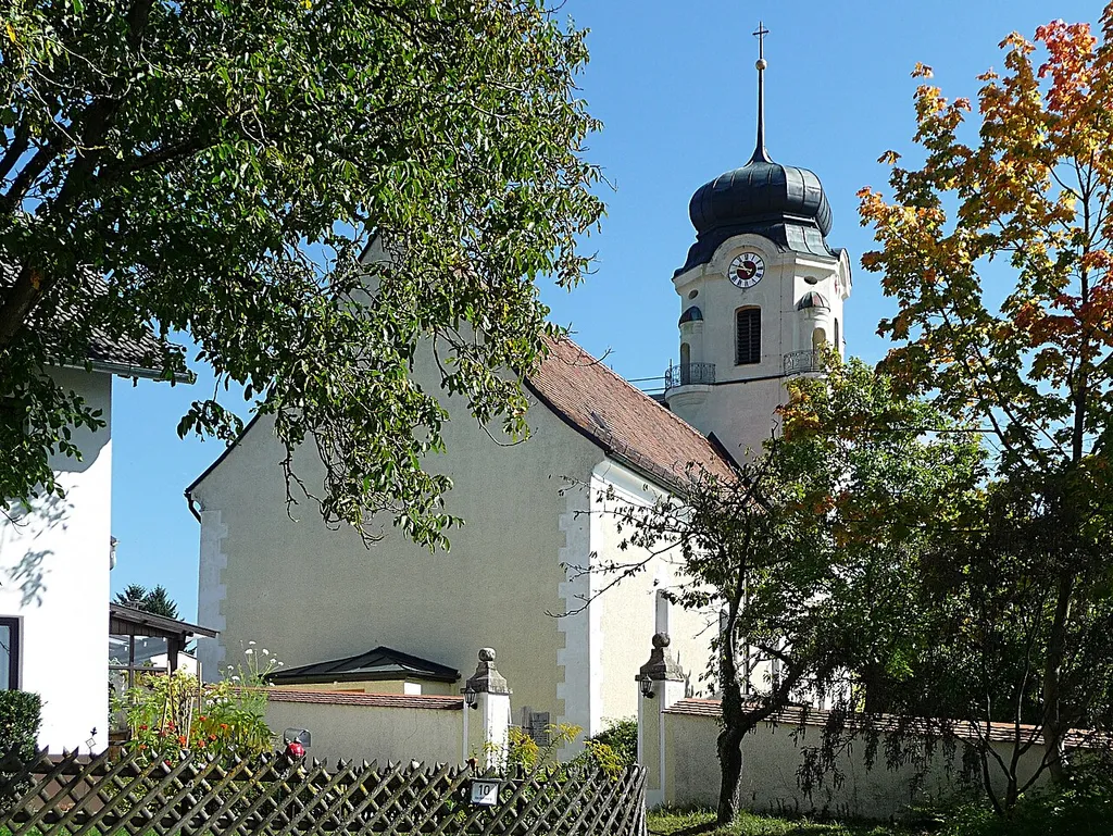 Die Pfarrkirche St. Nikolaus in Garham