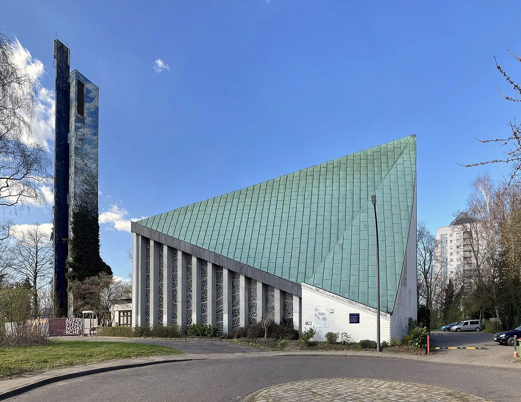 Auferstehungskirche, Hamburg-Lohbrügge, 1968–1970, Hubert Wolfger