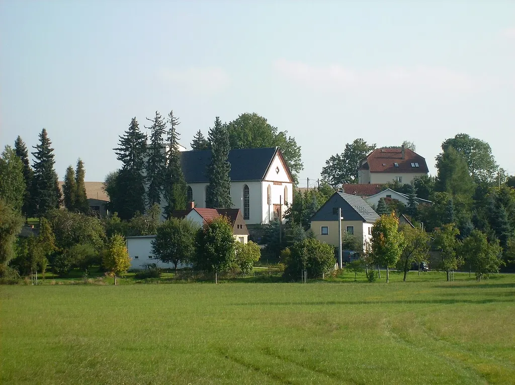 View of the village of Niederwiera (Oberwiera, Zwickau district, Saxony) with the classical church