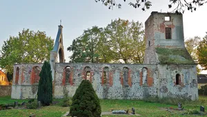Church ruin Flieth