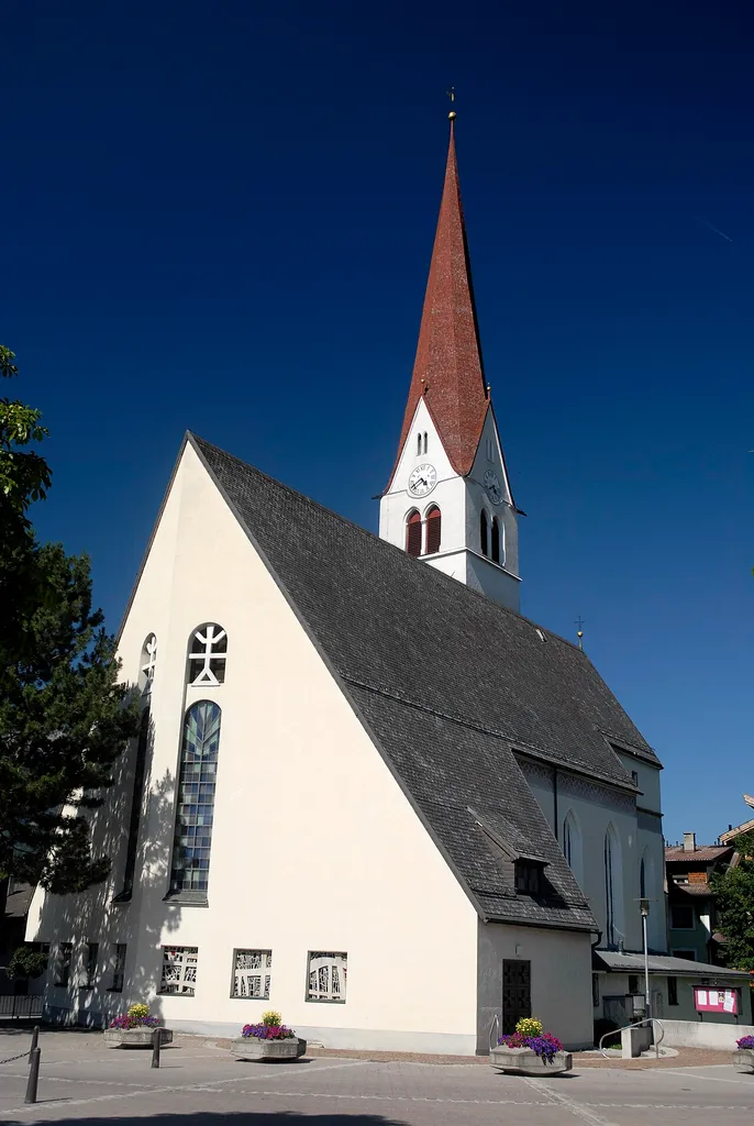 Pfarrkirche von Volders, geweiht dem Hl. Johannes dem Täufer This media shows the protected monument with ObjektID 64935 in Austria. (Commons, de, Wikidata)