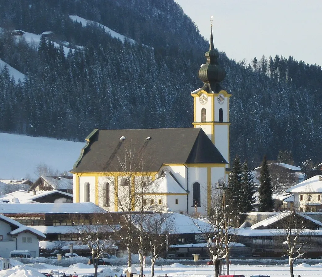 Die Kirche von Söll in Tirol