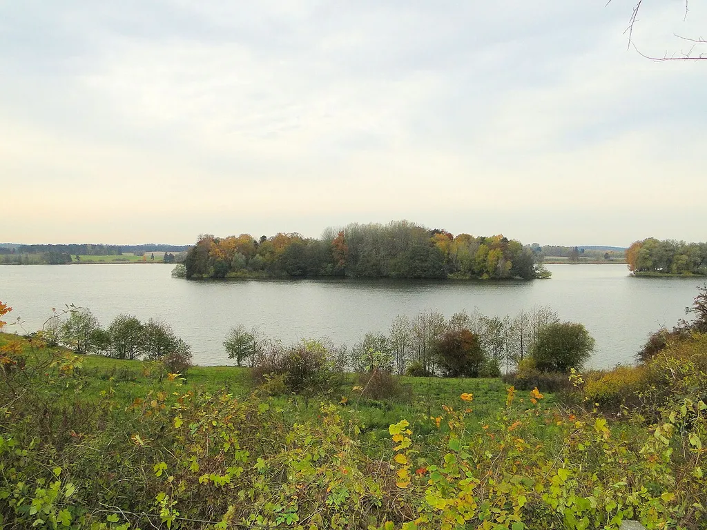 Lake Rödliner See in Groß Schönfeld, district Mecklenburg-Strelitz, Mecklenburg-Vorpommern, Germany