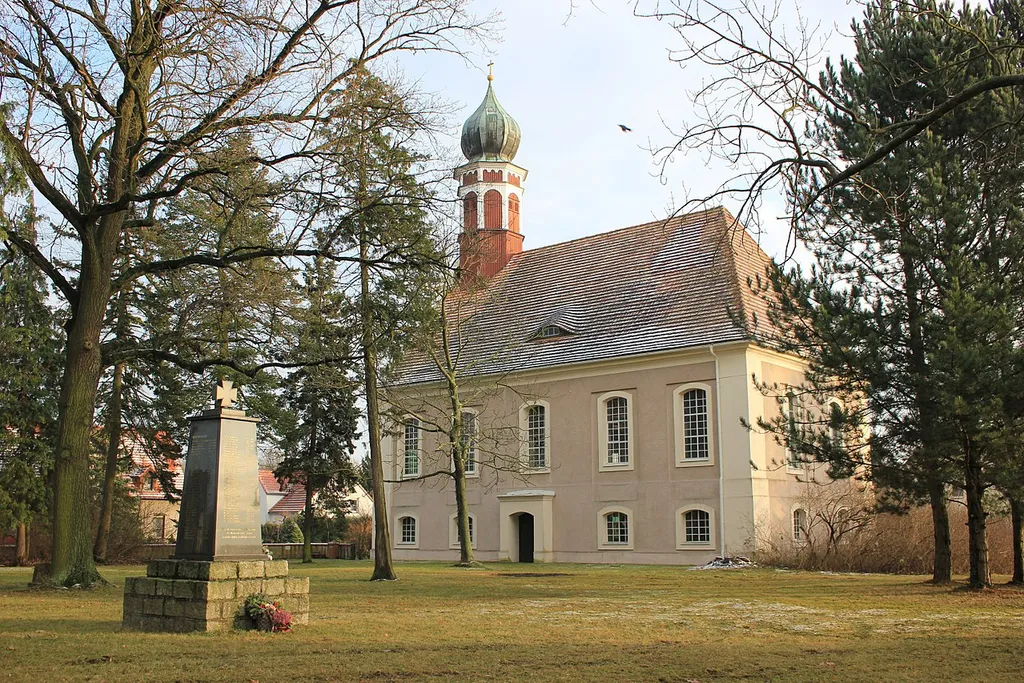 Cyrkej a wojerski pomnik w Rychwałdźe.