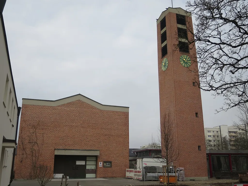 Evang. -Luth. Jesuskirche in Haar, Waldluststraße 34.
