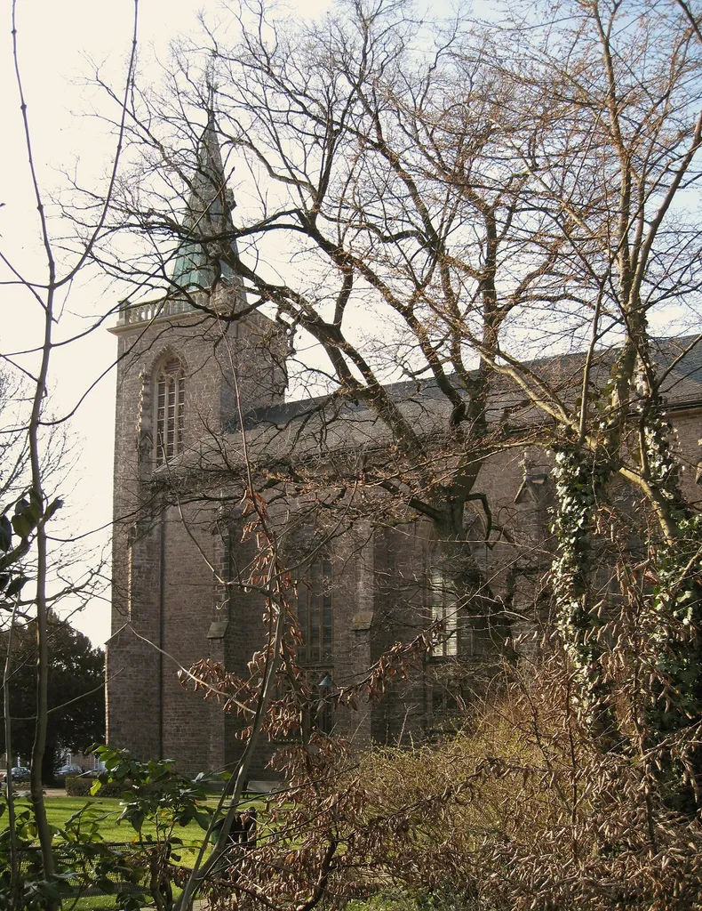 Evangelische Heilig-Geist-Kirche in Menden, Bodelschwinghstraße 2. Denkmalschutz seit 3. März 1983.