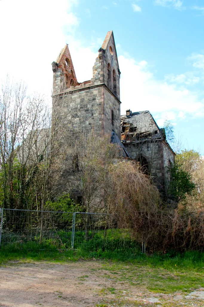 Fernsdorf ist ein Ortsteil von Prosigk, welches ein Ortsteil der Gemeinde Südliches Anhalt in Sachsen-Anhalt, Deutschland ist.