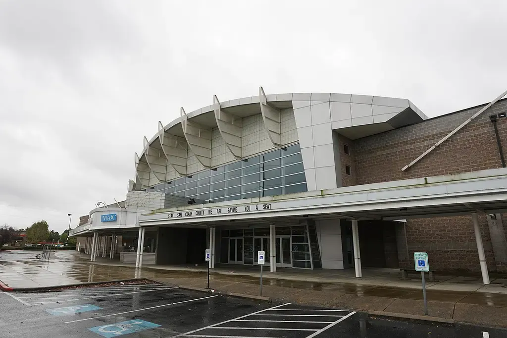 Regal Cascade Stadium 16 IMAX & RPX