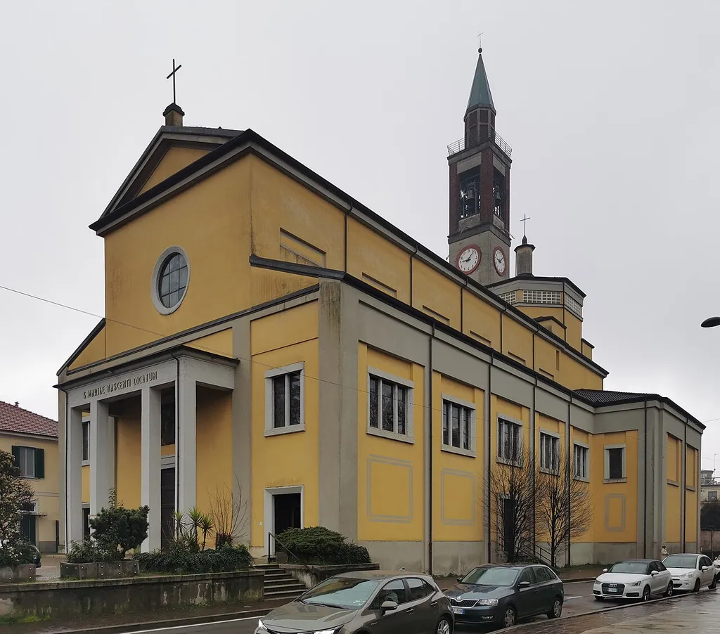 Chiesa di Santa Maria Nascente (Paderno, Paderno Dugnano), facciata e lato destro