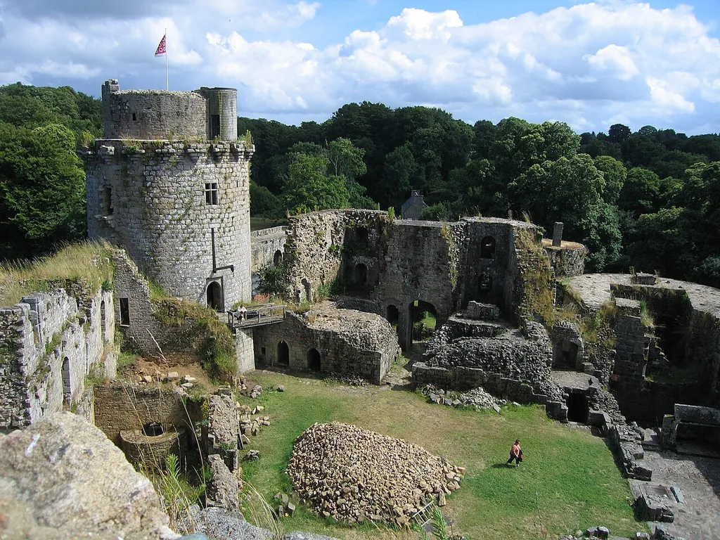 Ruine der Burg Tonquédec