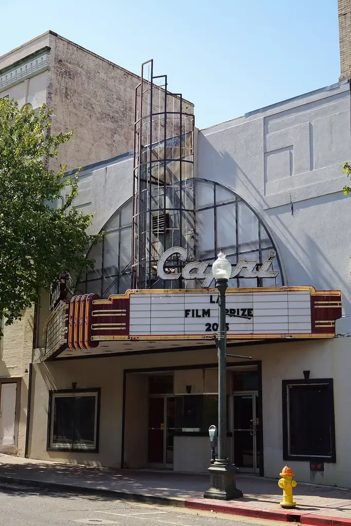 Capri Theater