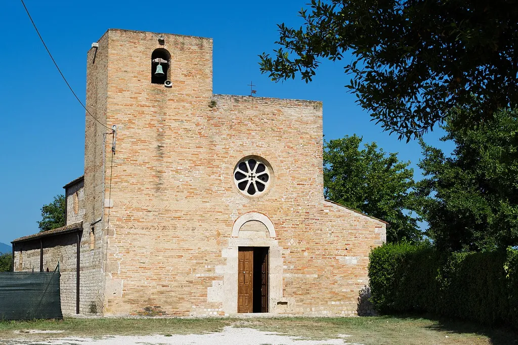Chiesa di Santa Maria a Vico, nel comune di Sant'Omero (TE)