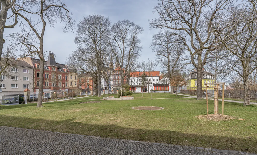 View of Lorenzpark, looking from in front of Lorenzkirche in northwest direction.
