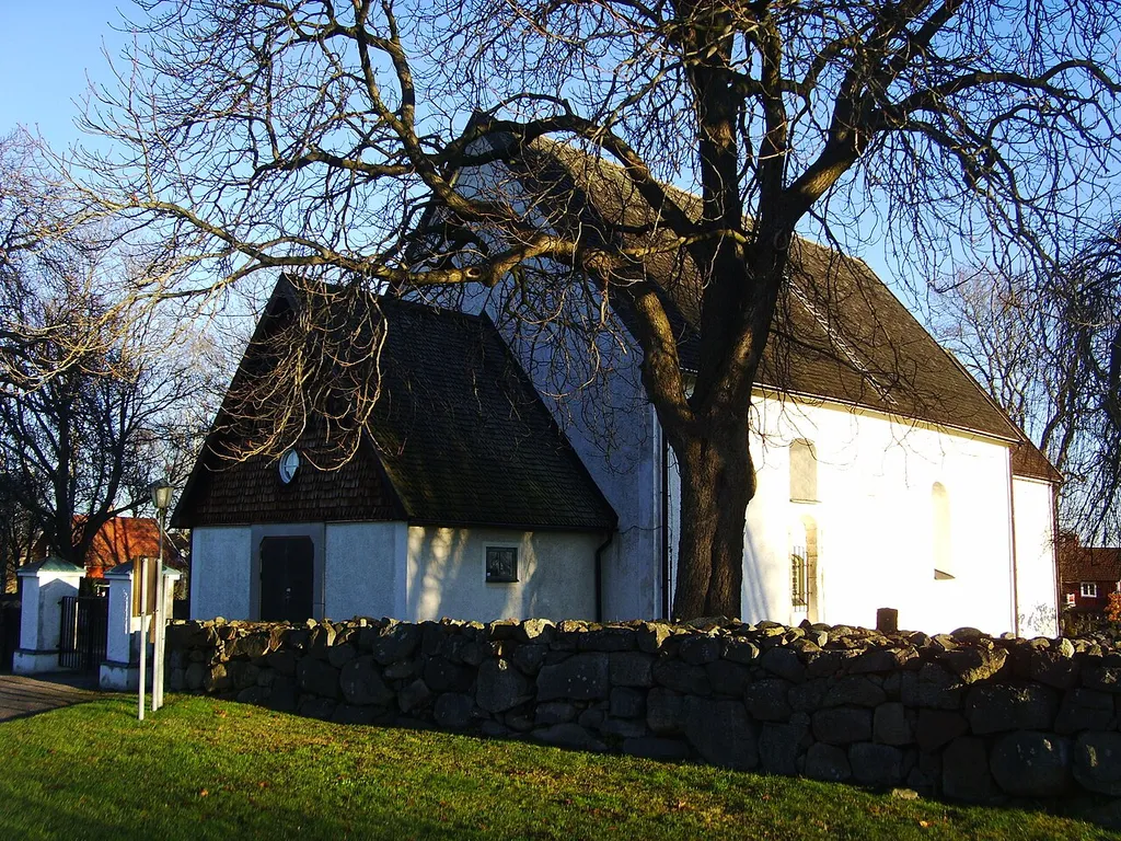 Kullerstads kyrka i Linköpings stift.