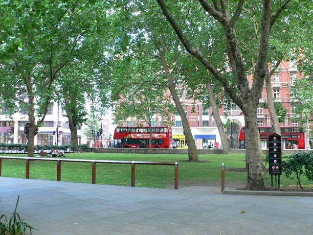 Christchurch Gardens A small park linking Caxton Street with Victoria Street.