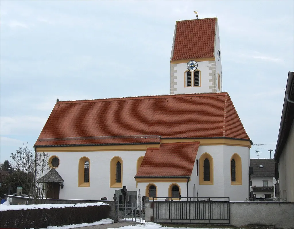 Kath. Filialkirche St. Veit; spätgotisch, 1512; mit Ausstattung; Mietraching, Bad Aibling