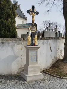 Wayside cross in Lelekovice near church