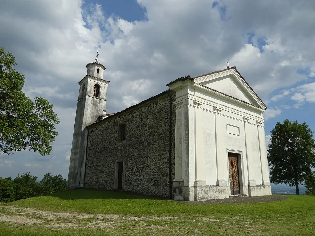 Mare (Lugo di Vicenza, Veneto, Italy), Saints Peter and Paul church