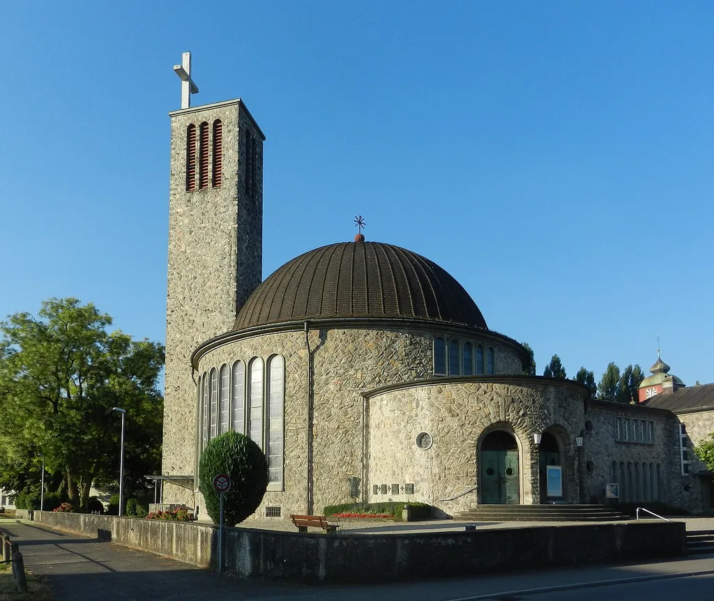 Die Katholische Kirche St. Theresia in Rheineck SG, Schweiz. Architekt: Albert Otto Lindner (1891 - 1976). Eingeweiht Ende 1933.