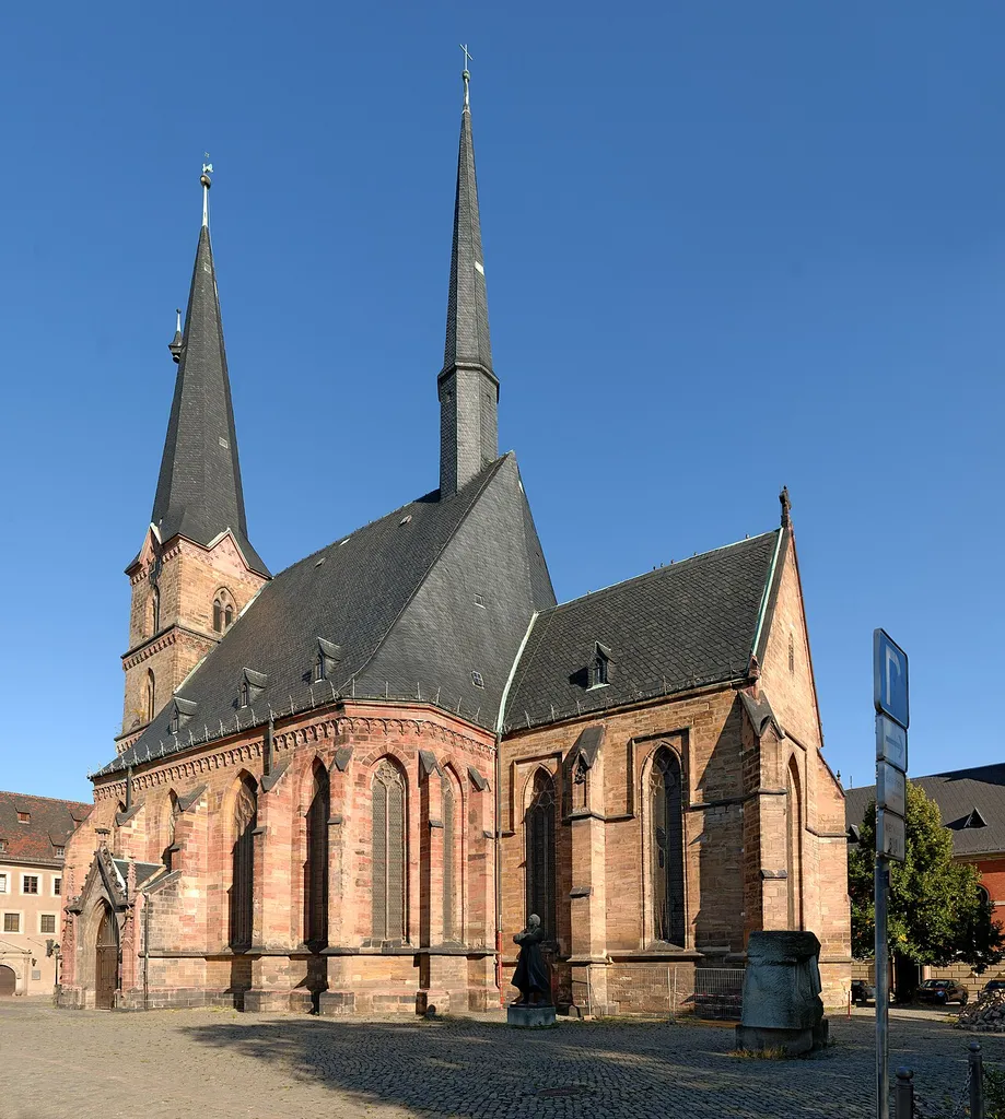 This image shows the church "Katharinenkirche" in Zwickau, Germany. It is a eleven segment panoramic image.