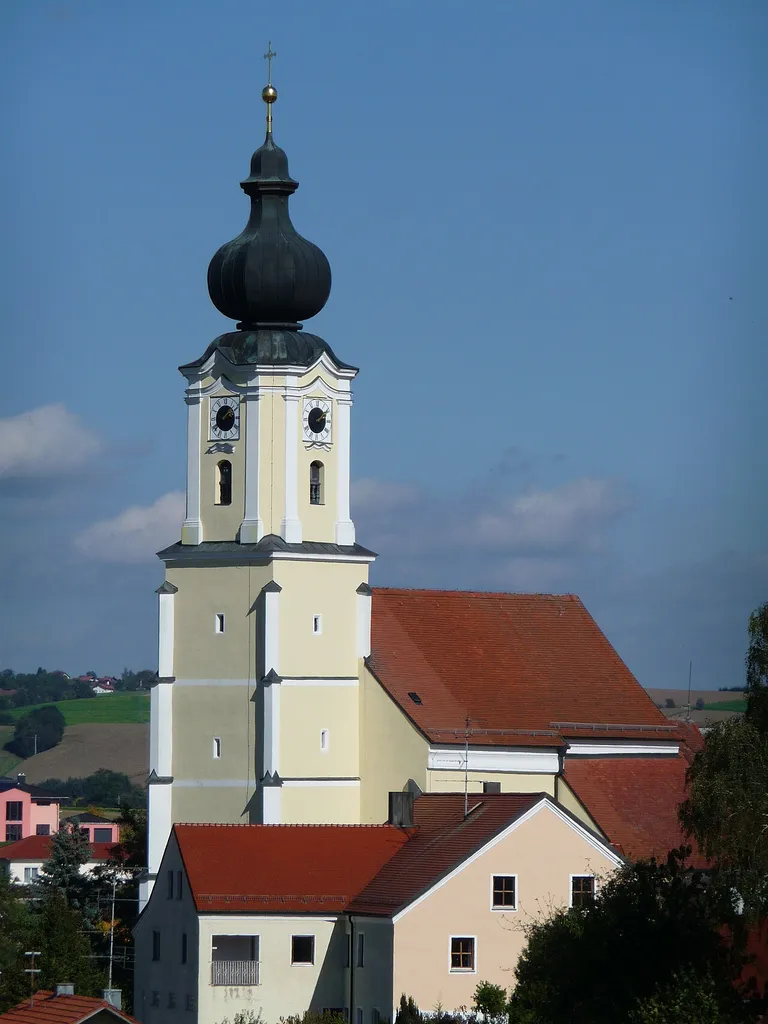 Die Pfarrkirche Maria Himmelfahrt in Bad Höhenstadt