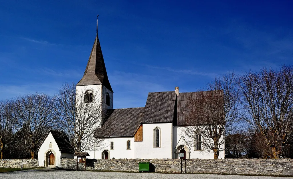 Vallstena kyrka i Vallstena socken på Gotland.