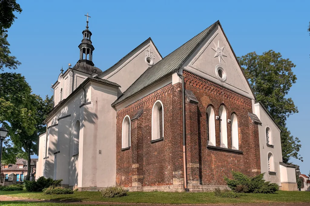 Kościół parafialny p. w. Podwyższenia Krzyża i świętego Mikołaja z ok. 1250 r, Sławków