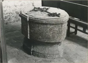 Baptismal font of Notre-Dame-de-l'Assomption (Guercheville)