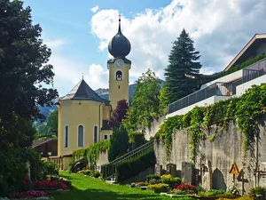 Pfarrkirche hll. Bartholomäus und Nikolaus, Saalbach