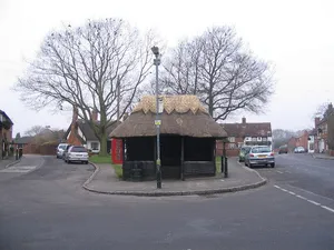 Dunchurch Bus Shelter/War Memorial