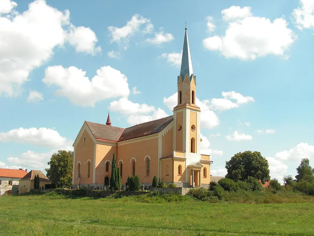 Katolický kostel Narození svatého Jana Křtitele ve Zbýšově.