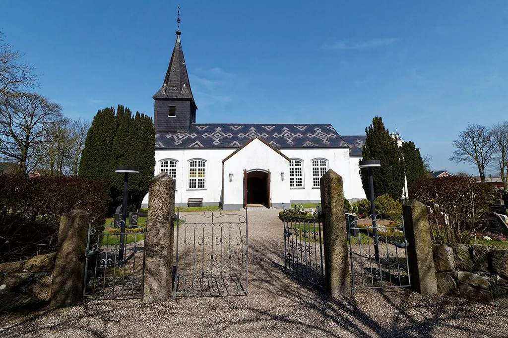 Ladelund Kirche "St.Petri"; Kirchhofspforte