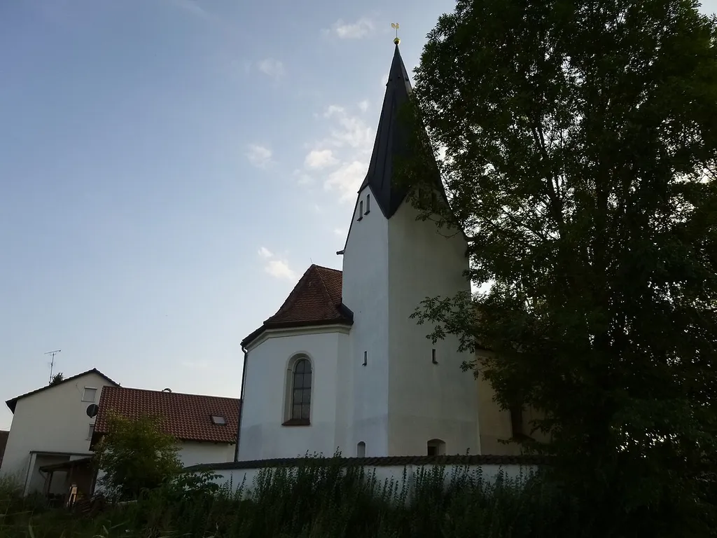Filialkirche St. Blasius in Ainbrach, Gemeinde Aiterhofen. Liste der Baudenkmäler der Gemeinde Aiterhofen.