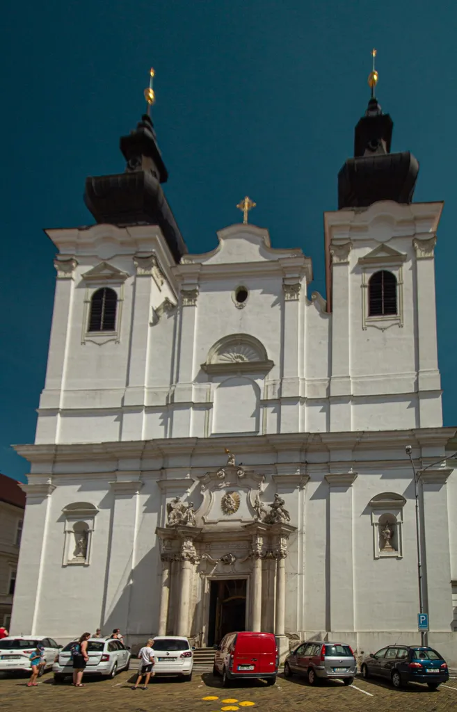 Znojmo, dominikánský klášter a kostel svatého Kříže