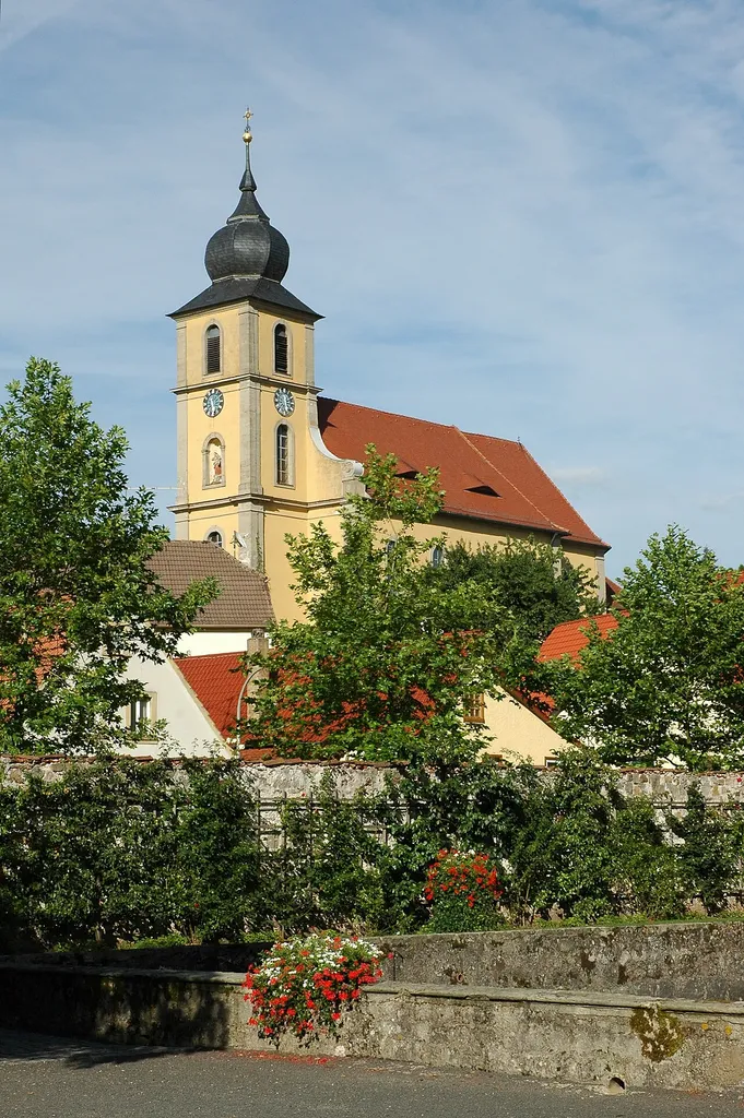 Katholische Pfarrkirche Mariä Himmelfahrt