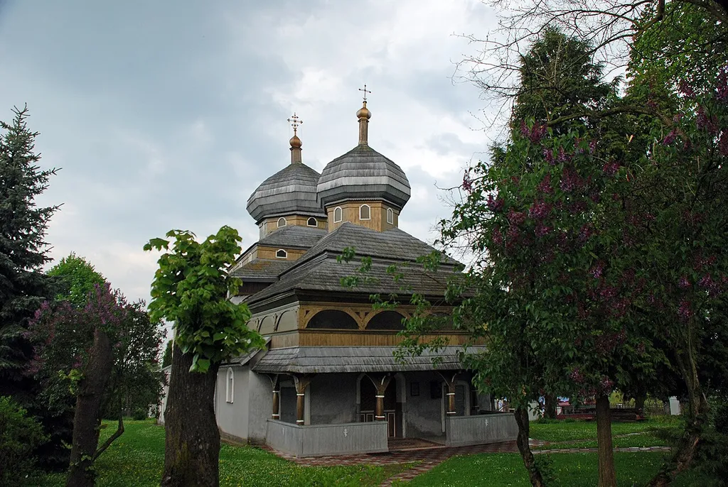 Церква Пресвятої Трійці (мур.), смт. Нижанковичі,