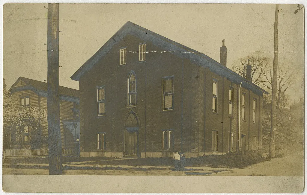 Presbyterian church in Elizabeth, Pennsylvania from a pre-1923 postcard From RG 428, Postcard Collection, Presbyterian Historical Society, Philadelphia, Pennsylvania.