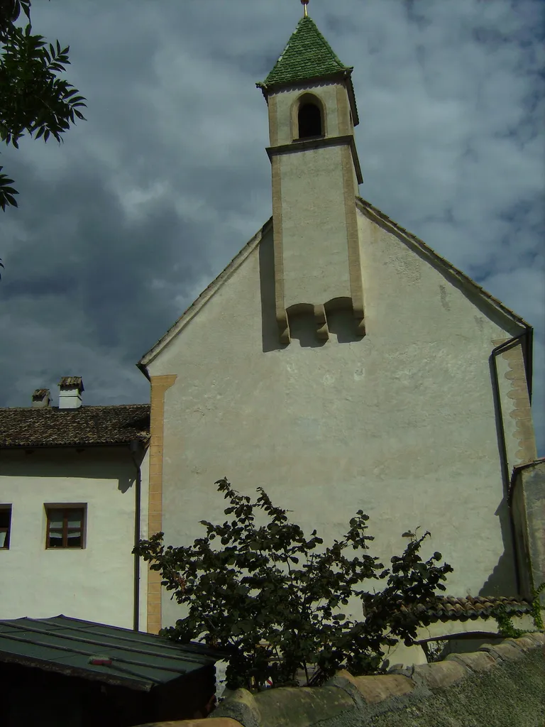 Heilig Geist Kapelle mit Spital in Latsch