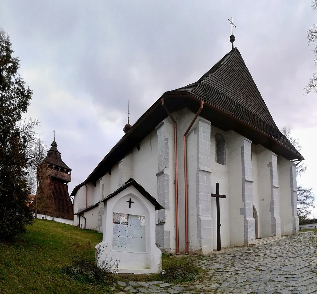 Pohľad zo západnej strany