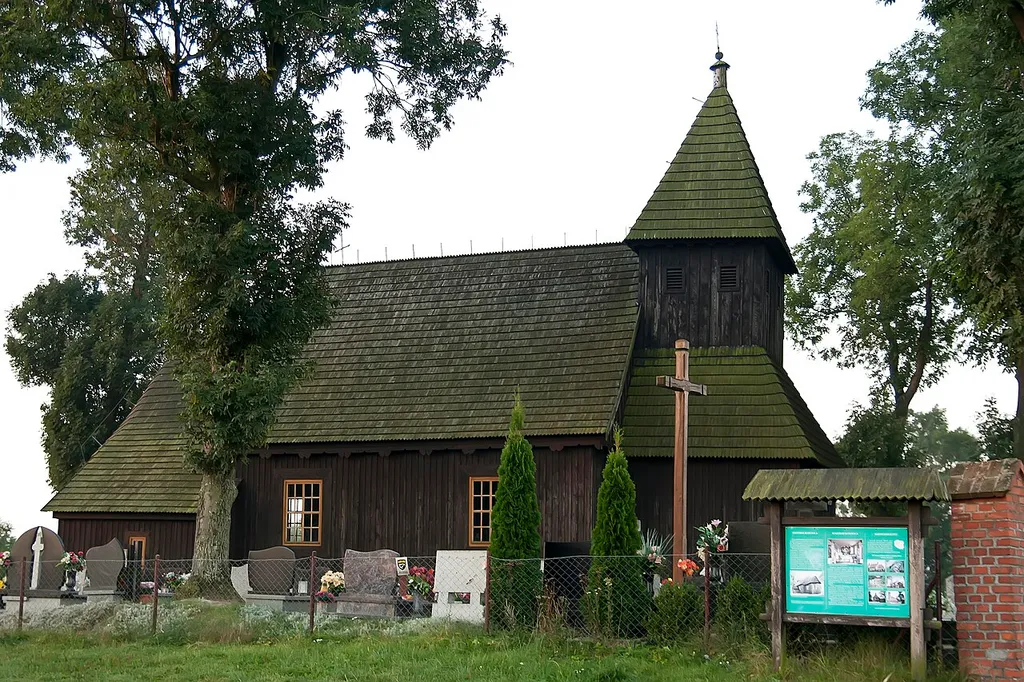 Włóki - kościół parafialny pw. św. Marii Magdaleny, drewn., XVII w.