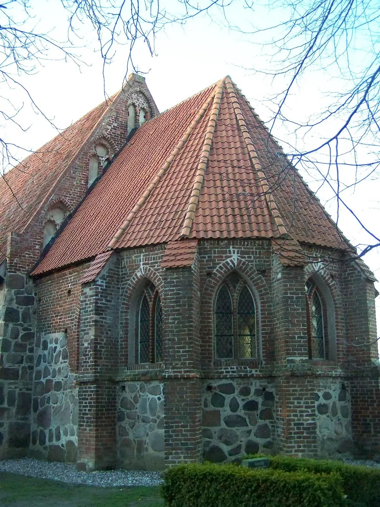 de:Kirche Langenhanshagen, Chor