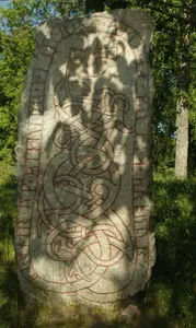 Runensteine der Lena-Kirche